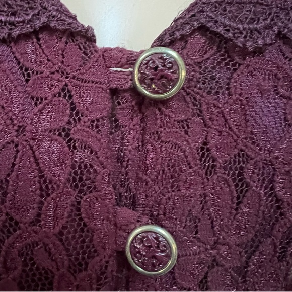 VTG Burgundy Lace Button-Down Long Dress Size L Short Sleeve - Picture 4 of 16